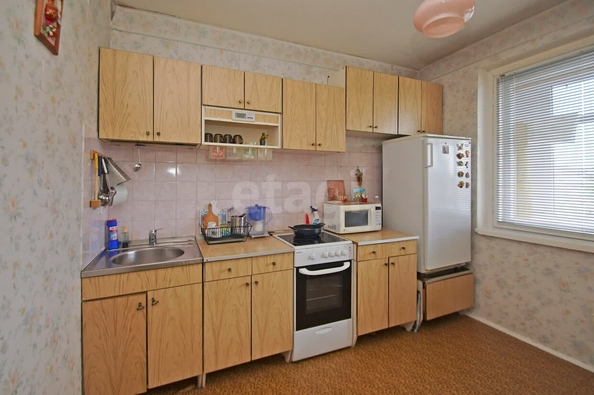 
  Продается 1-комн. квартира, 41.9 м², Кирова ул, д. 12
. Фото 1.