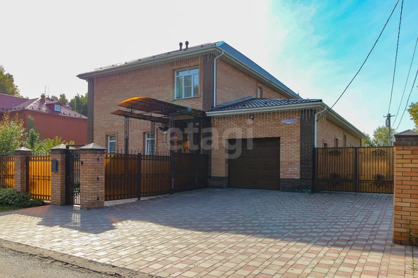 
  Продается дом, 273.9 м², Омск
. Фото 1.