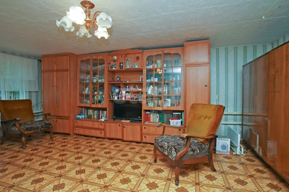 
  Продается дом, 48 м², Омск
. Фото 2.