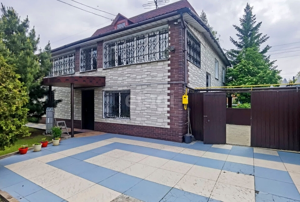 
  Продается дом, 210.7 м², Омск
. Фото 2.