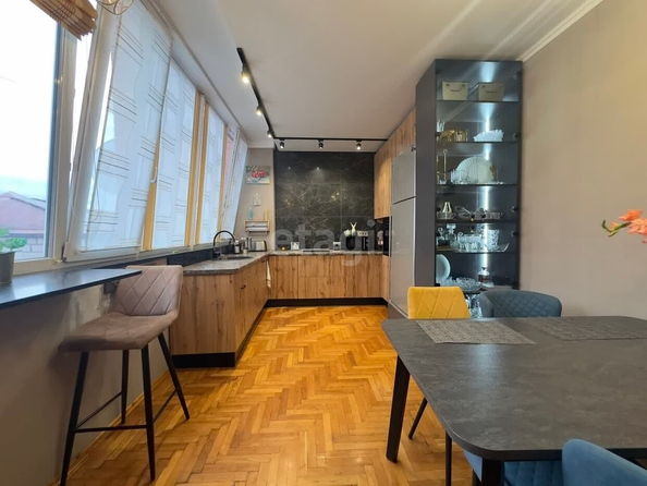 
  Сдается 3-комн. квартира, 150 м², Учебная ул, д. 90
. Фото 3.