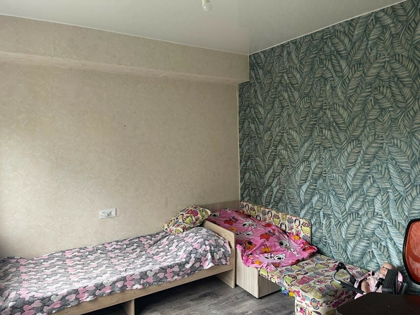 
  Продается 4-комн. квартира, 60 м², Сибирский пр-кт, д. 8/3
. Фото 1.