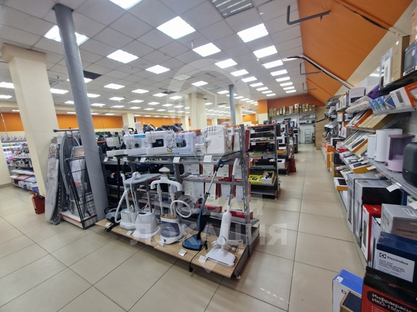 
  Сдается универсальное помещение, 700 м², 10 лет Октября ул, д. 109
. Фото 15.