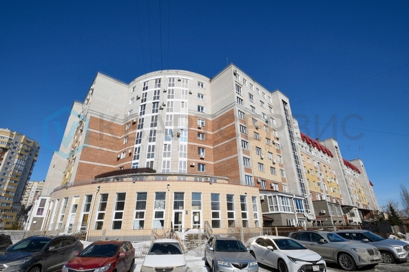 
  Продается 3-комн. квартира 165.9 м². Фото 1.