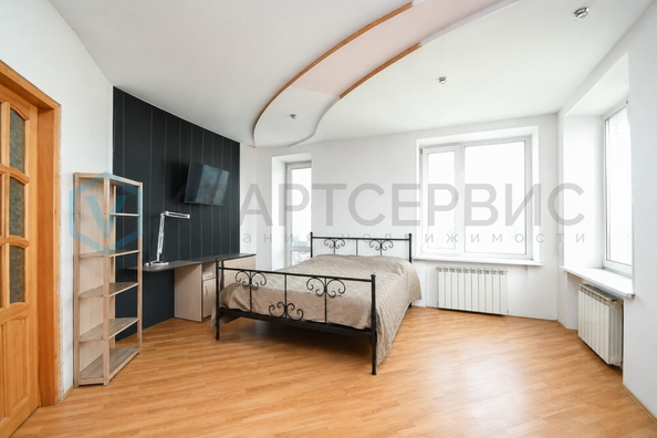 
  Продается 4-комн. квартира 162.3 м². Фото 1.