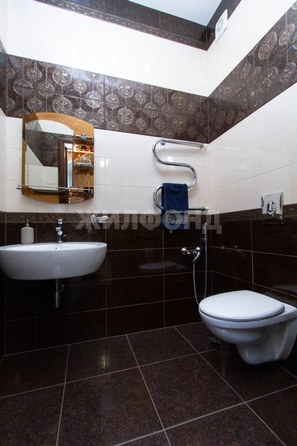 
   Продам коттедж, 506.5 м², Томск

. Фото 19.