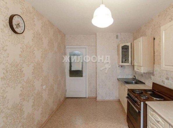 
   Продам 2-комнатную, 60 м², Бирюкова ул, 13

. Фото 2.