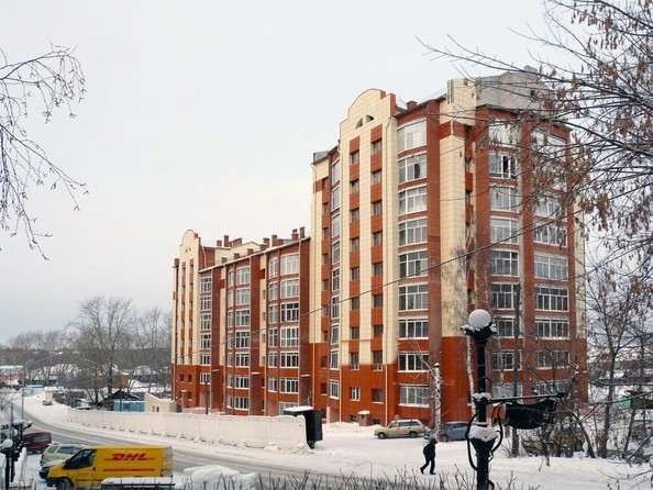 
   Продам 3-комнатную, 134 м², Аркадия Иванова ул, 27

. Фото 2.