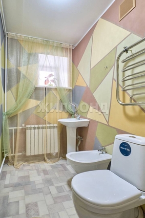 
   Продам 3-комнатную, 101 м², Богдана Хмельницкого пер, 12

. Фото 18.