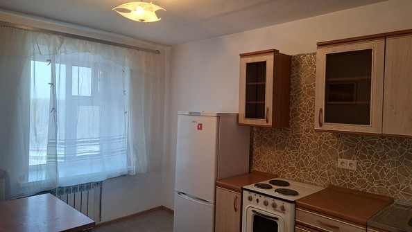 
   Продам 2-комнатную, 34 м², Смирнова ул, 26

. Фото 3.