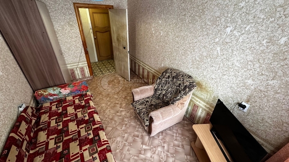 
   Продам 2-комнатную, 43.9 м², Курчатова ул, 32

. Фото 4.
