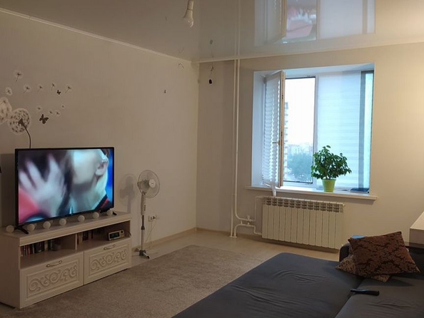 
  Продается 2-комн. квартира, 55 м², Ивана Черных ул, д. 125
. Фото 4.