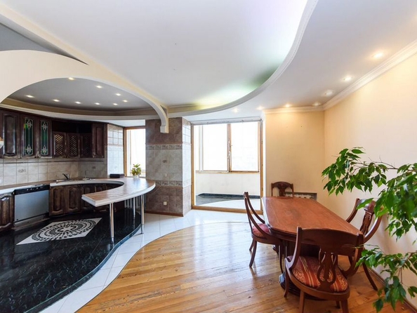 
  Продается 4-комн. квартира, 158.4 м², Никитина ул, д. 19
. Фото 15.