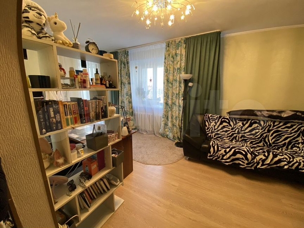 
  Продается 2-комн. квартира, 56.1 м², Чкалова ул, д. 18
. Фото 2.