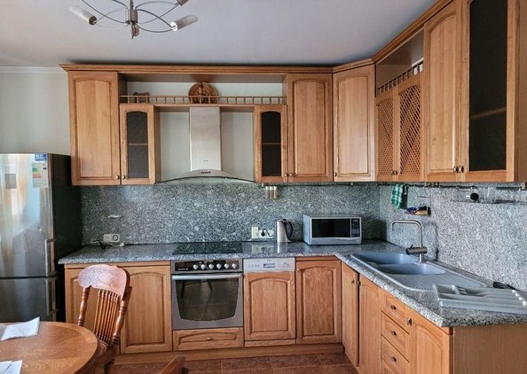 
  Продается 4-комн. квартира, 136 м², Белинского проезд, д. 8
. Фото 1.