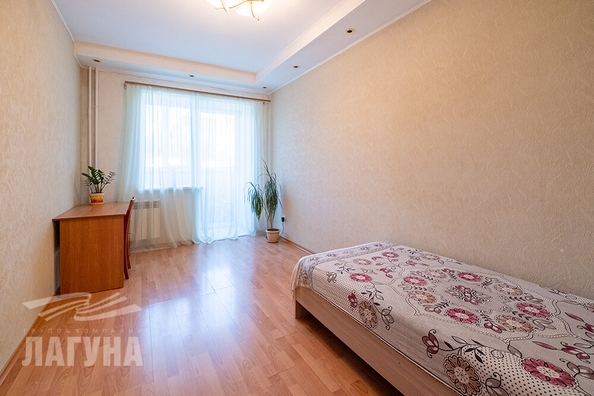 
   Продам 3-комнатную, 91.8 м², Вершинина ул, 38

. Фото 13.