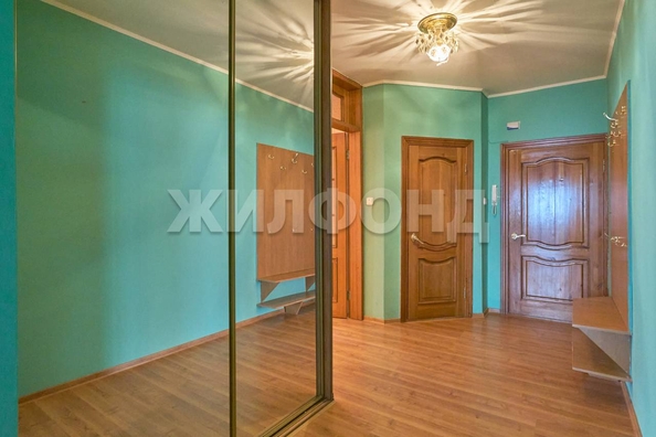 
   Продам 3-комнатную, 90 м², Лебедева ул, 5а

. Фото 13.