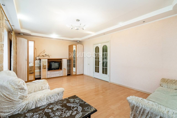 
   Продам 2-комнатную, 58 м², Иркутский тракт, 12

. Фото 2.