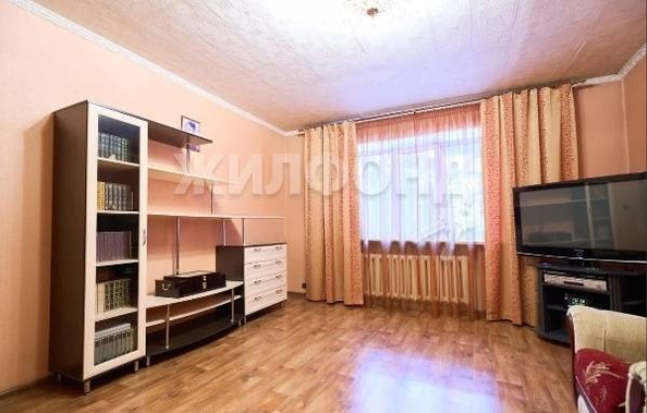 
   Продам 2-комнатную, 52.7 м², Октябрьская ул, 91а

. Фото 8.