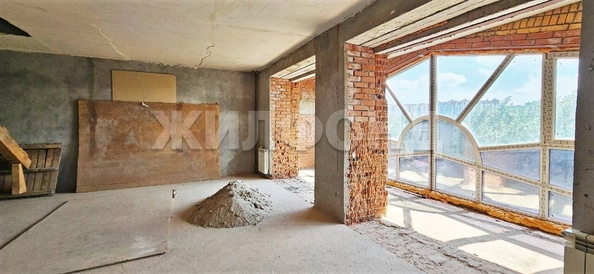 
   Продам 4-комнатную, 179.14 м², Тверская ул, 28

. Фото 5.