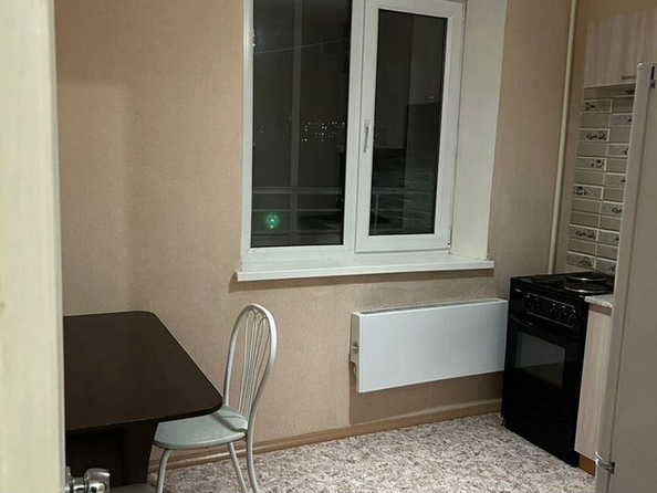 
   Продам 1-комнатную, 36 м², Герасименко ул, 3/8

. Фото 1.