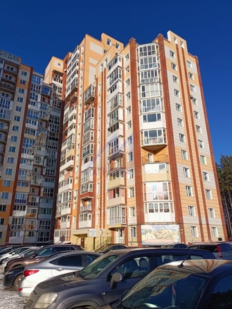 
   Продам 3-комнатную, 82.7 м², Ивана Черных ул, 66

. Фото 10.