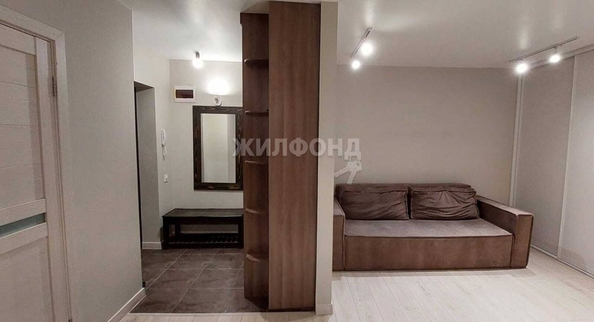 
   Продам 2-комнатную, 59 м², Иркутский тракт, 204а

. Фото 2.