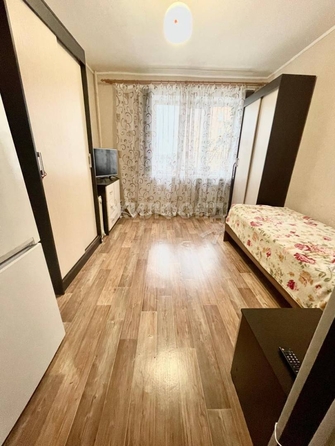 
   Продам секционку, 15 м², Алтайская ул, 163Б

. Фото 1.