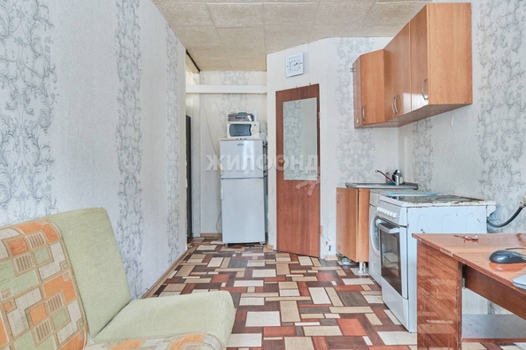 
   Продам студию, 15 м², Лазарева ул, 8

. Фото 2.