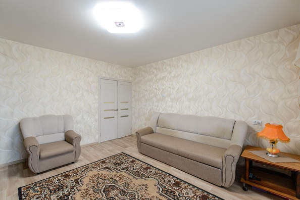 
  Продается 3-комн. квартира, 67 м², Сибирская ул, д. 114
. Фото 2.