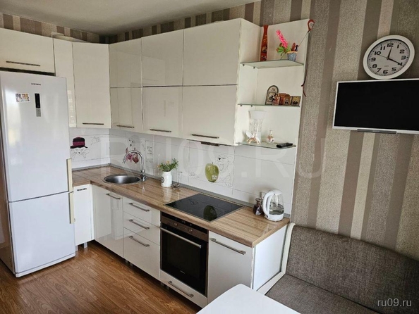 
  Продается 2-комн. квартира, 51.9 м², Урожайный пер, д. 30
. Фото 2.