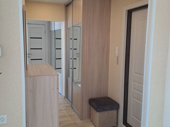 
   Продам 2-комнатную, 53.5 м², Елизаровых ул, 74

. Фото 4.