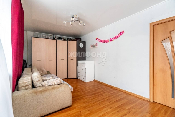 
   Продам 3-комнатную, 60.4 м², Беринга ул, 16

. Фото 2.