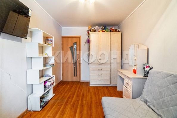 
  Продается 3-комн. квартира, 60.4 м², Беринга ул, д. 16
. Фото 2.