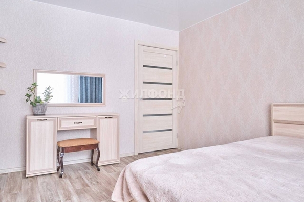 
   Продам 3-комнатную, 101 м², Богдана Хмельницкого пер, 12

. Фото 2.