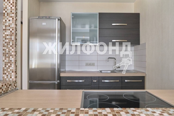 
   Продам 3-комнатную, 82 м², Тверская ул, 14

. Фото 5.