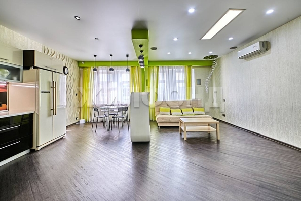 
   Продам 4-комнатную, 120 м², Кузнецова ул, 6

. Фото 10.
