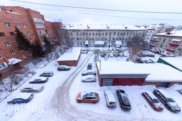 
   Продам 4-комнатную, 125.8 м², Ленина пр-кт, 133

. Фото 3.