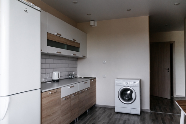 
   Продам 3-комнатную, 104 м², Сергея Вицмана ул, 37

. Фото 4.