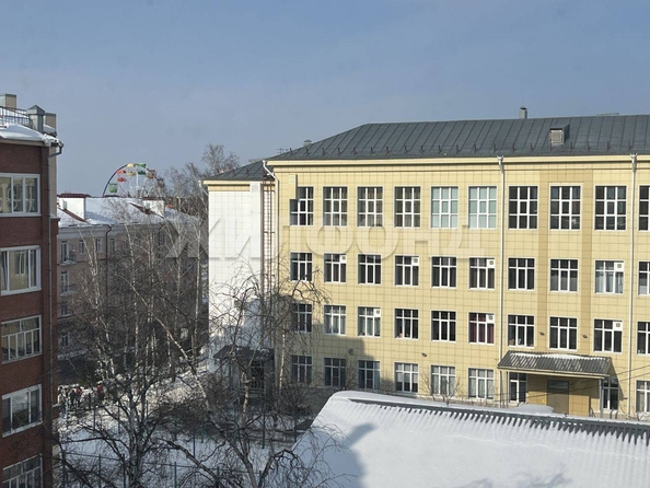 
   Продам 4-комнатную, 120 м², Кузнецова ул, 6

. Фото 1.