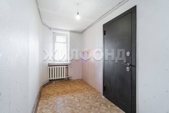 
   Продам секционку, 12.9 м², Светлый пер, 40а

. Фото 4.
