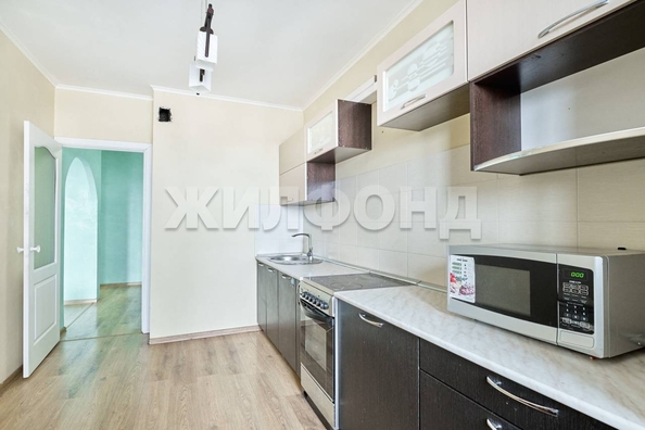 
   Продам 2-комнатную, 59 м², Урожайный пер, 29/1

. Фото 2.