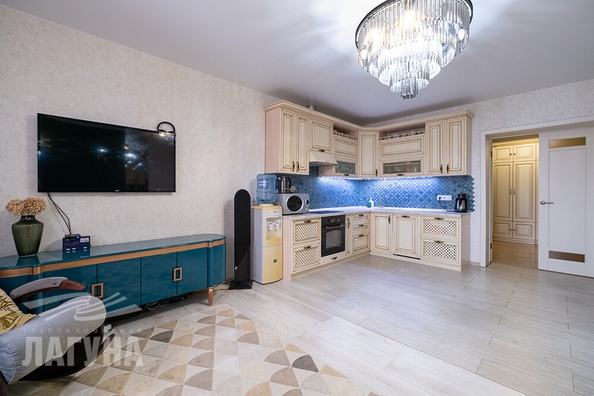 
  Продается 3-комн. квартира, 107.9 м², Аркадия Иванова ул, д. 27
. Фото 12.