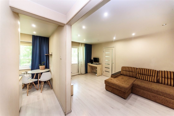 
  Продается 2-комн. квартира, 45.7 м², Бела Куна ул
. Фото 8.