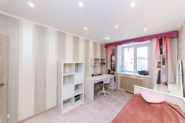 
  Сдается 3-комн. квартира, 70.4 м², Косарева ул
. Фото 2.