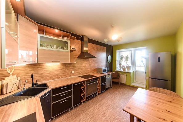 
  Продается 2-комн. квартира, 66.9 м², Сибирская ул
. Фото 7.
