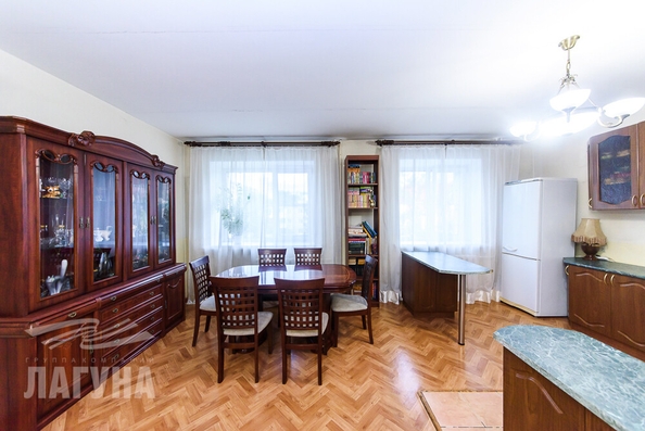 
  Продается 3-комн. квартира, 90.6 м², Киевская ул, д. 15
. Фото 6.