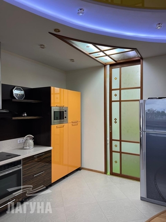 
  Сдается 3-комн. квартира, 172 м², Кустарный пер, д. 1
. Фото 3.