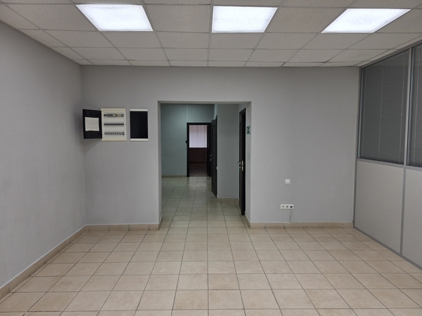 
  Сдам офис, 406.3 м², Новгородская ул, д. 37
. Фото 3.