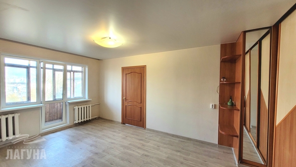 
  Продается 2-комн. квартира, 46.3 м², Артема ул, д. 19
. Фото 5.
